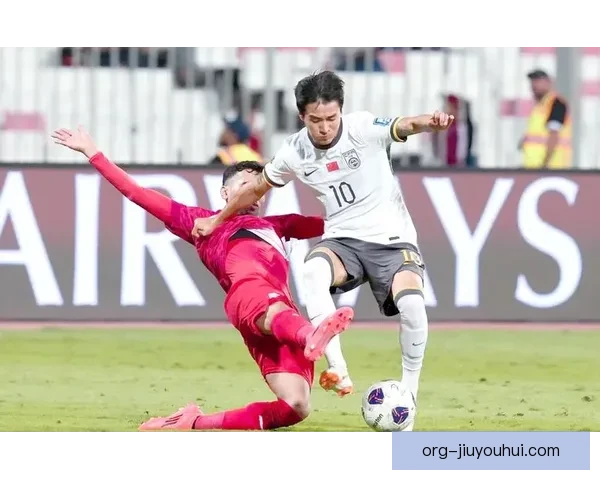 张玉宁补时绝杀助力国足客场2比1战胜巴林取得连胜